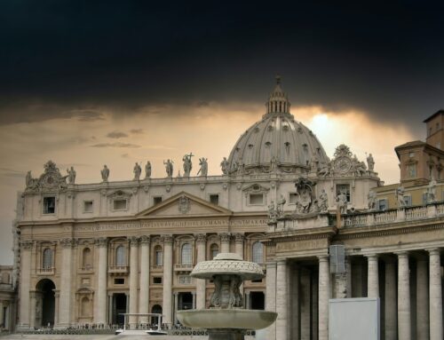 FAQs About the Catholic Church: Answers to Understand the Faith